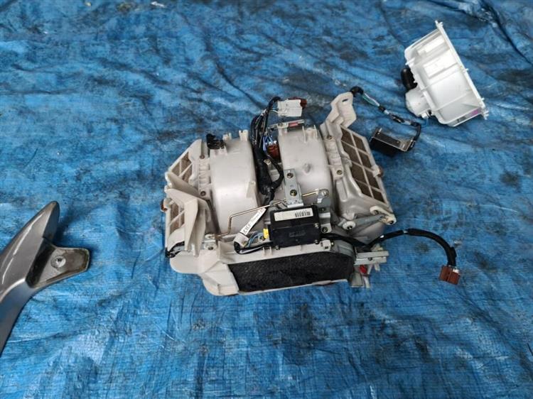 Мотор печки Хонда Легенд в Горно-Алтайске 206136