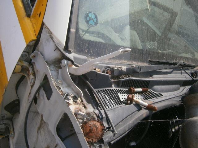 Решетка под лобовое стекло Тойота Хайлюкс Сурф в Горно-Алтайске 29486
