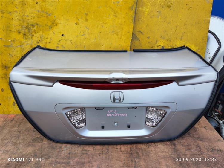 Крышка багажника Хонда Инспаер в Горно-Алтайске 652201